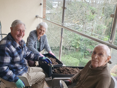 GREEN-FINGERED RESIDENTS GET DIGGING AT UPTON 