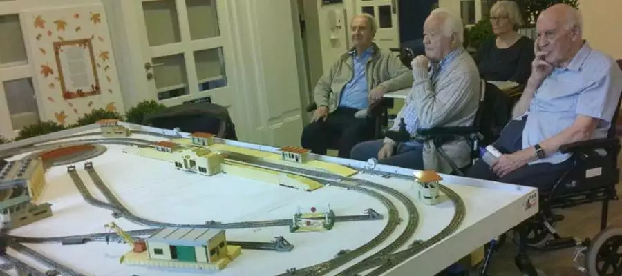 Memories and model railways at Elstow Manor