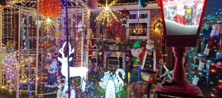 Spectacular festive lights bring joy to Oxford community