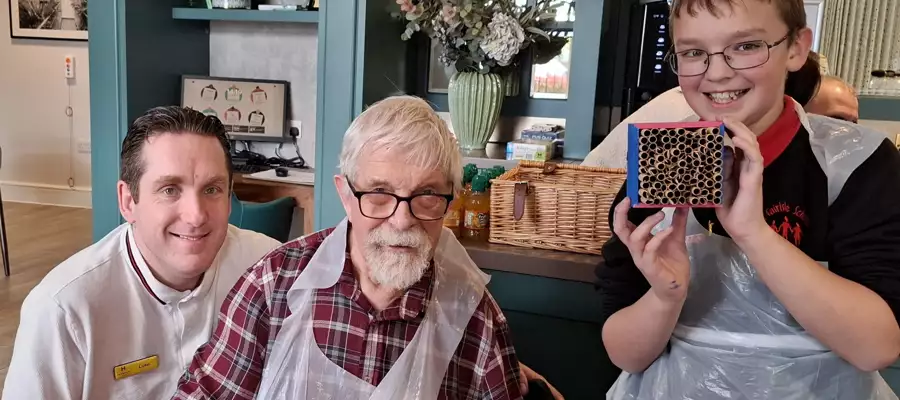 Nursling generations unit to help bees and boost community spirit 