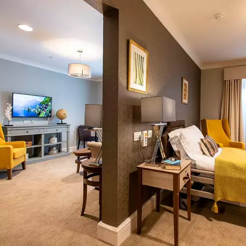 apartments for senior couples at Cofton Park Manor dementia care home