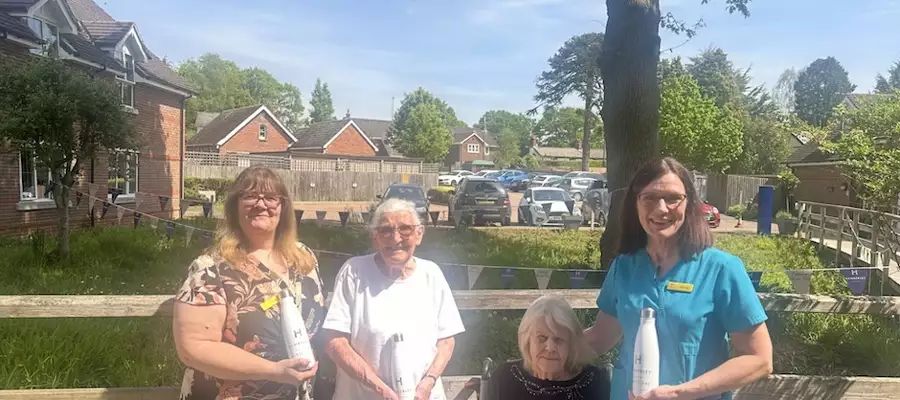 Verwood’s Eunice And Brenda Recognised For Their Nursing Work