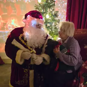 Festive Celebrations Bring Christmas Cheer To Hindhead Place (3)