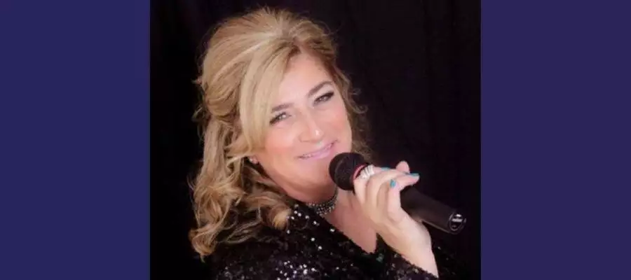 Newton House residents get their dancing shoes on for special lunch