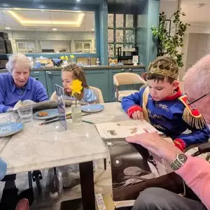 645627550 907961228657746 8527466013974272382 N