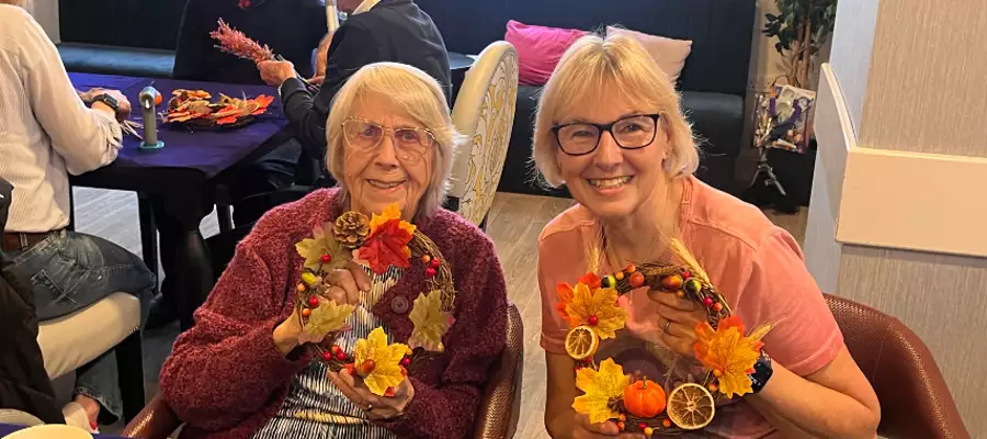 Colourful Autumn Wreaths Bring Seasonal Cheer to Verwood House